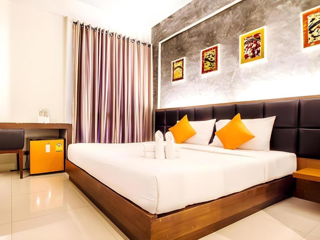 B2 Thippanate Boutique & Budget Hotel Chiang Mai Exterior photo